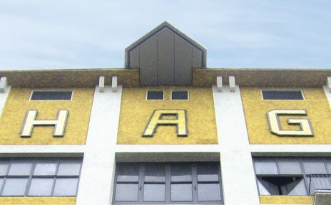 Kaffee HAGs Fabrikgebäude wurde im Holz- und Fabrikenhafen speziell von einem Architekten gestaltet.